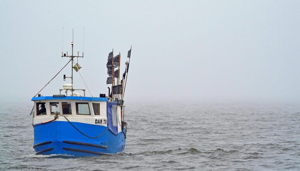 americanet-fishing-boat-2214270_1920